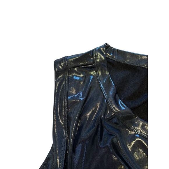 Torrid Size 00 Medium Sleeveless Shell Top Black Shiny Metallic Ruched Shoulder - Picture 4 of 7